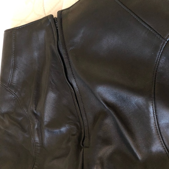Beautiful sexy leather pants from North Beach. - Picture 7 of 7